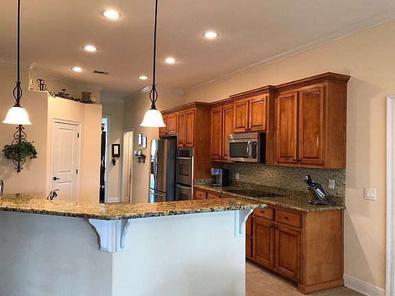 Walk in pantry