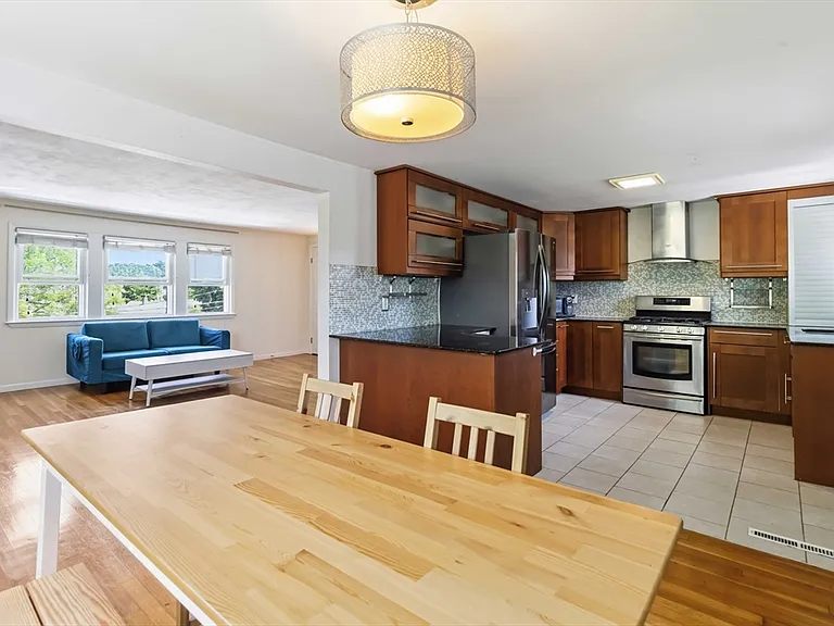 41-43 Brandley Rd #2 — Photo 10