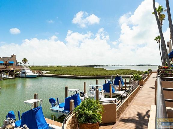 5th image of 425 Padre Blvd #8