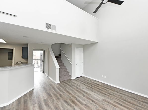 2 Market St APT 207