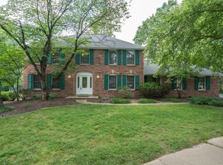 14931 Greenleaf Valley Dr, Chesterfield, MO 63017