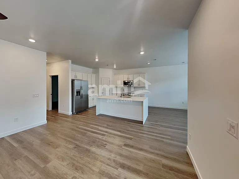 7344 S Avenida Obelo — Photo 4