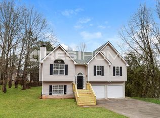 215 N Willow Ct, Temple, GA 30179