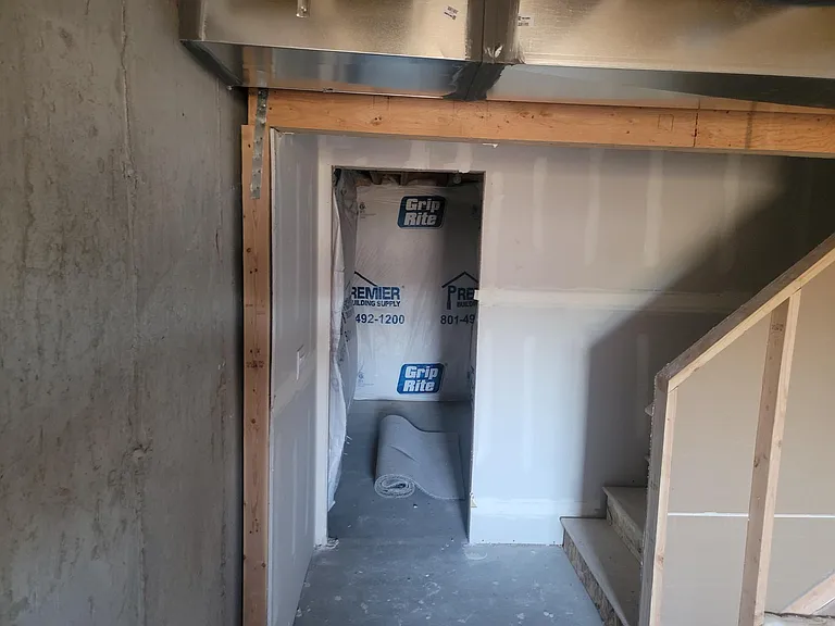 32 N Wayne Way — Photo 14