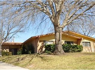 5122 Queen Bess Ct, San Antonio, TX 78228