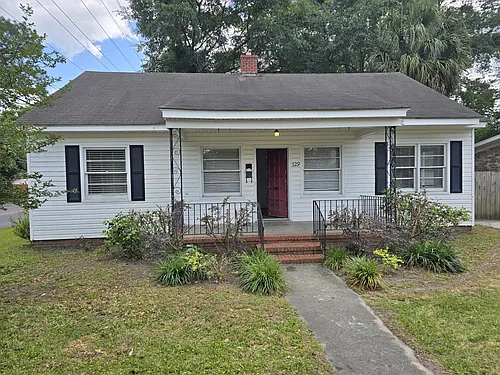 329 E 63rd St Photo 1