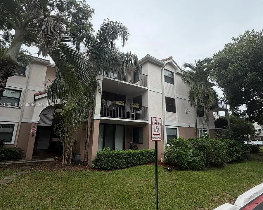 10125 W Sunrise Blvd #303