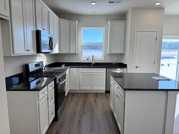 3rd image of 1118 Solitary St Lot 2592