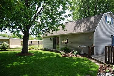 4th image of 218 Wenner St