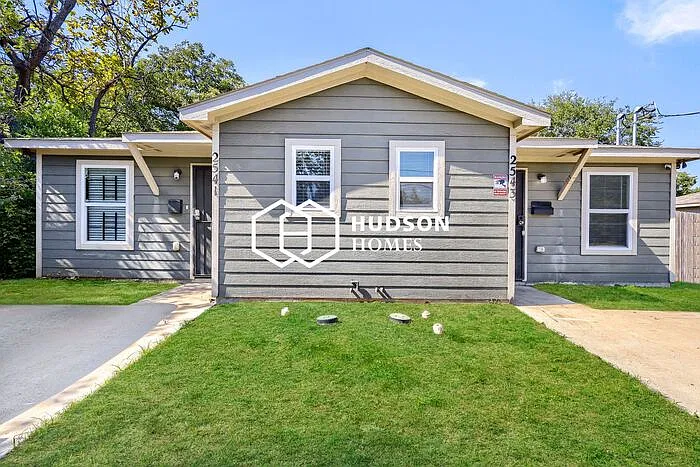 2543 Elsie Faye Heggins St