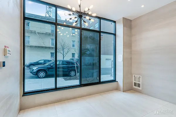 Rented by Anchor Associates | media 26