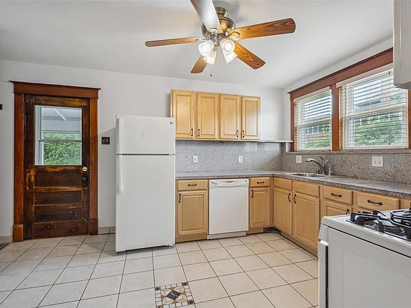 5th image of 9611 Tennyson Ave