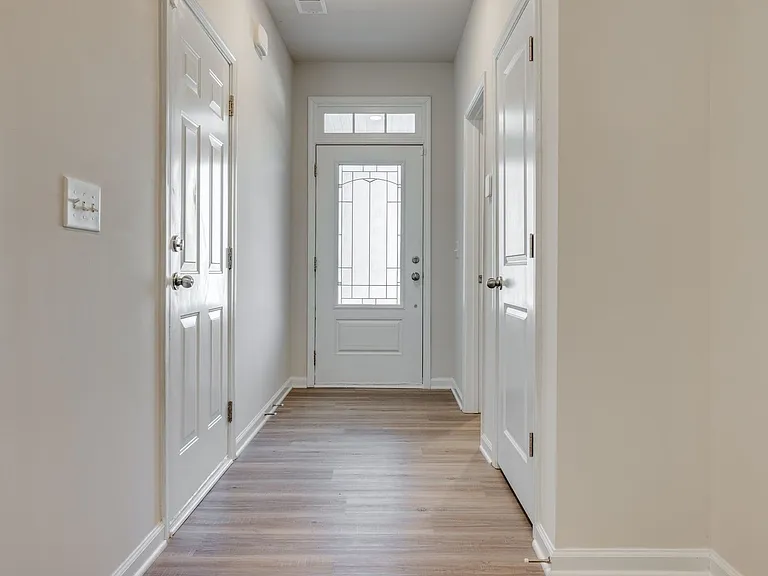 807 Gable Oak Ln — Photo 3
