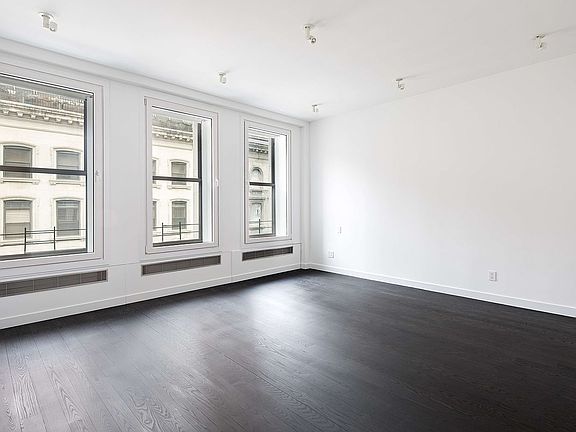 4th image of 77 Reade St APT 5AC