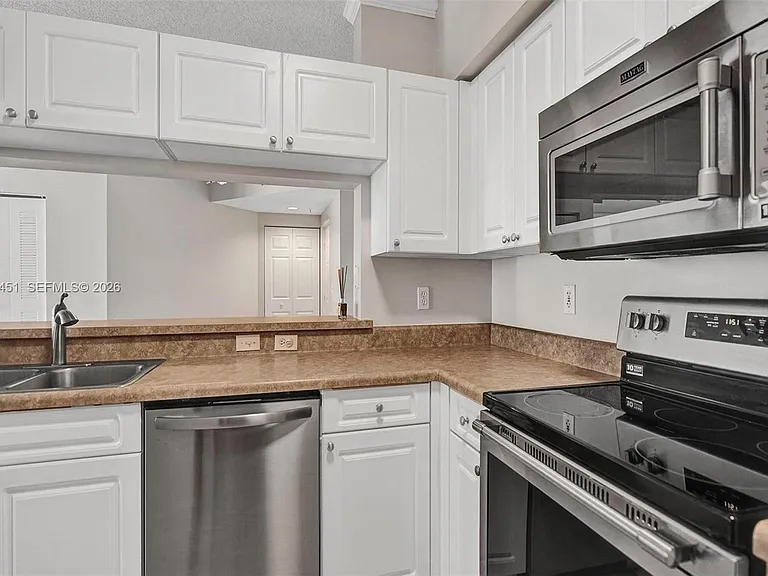 17150 N Bay Rd #2802 — Photo 11