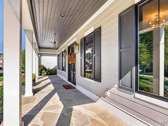 4th image of 11 Spoede Ln