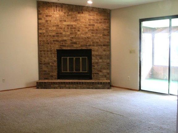 Diagonal fire place in living room