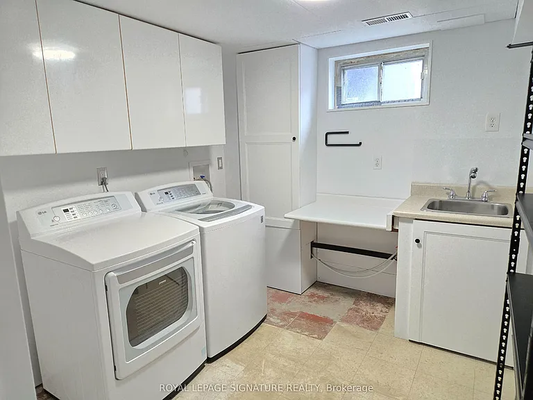 2026 Fontwell Cres #B — Photo 14