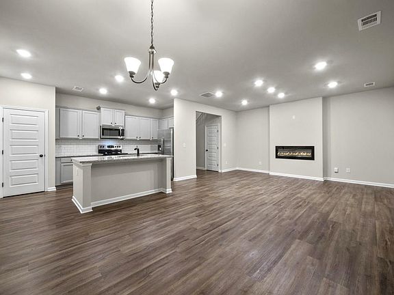 4th image of 4713 Ridge Valley Dr