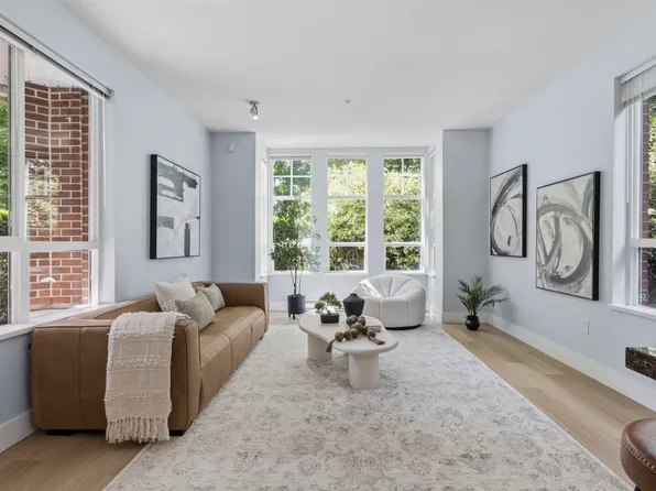 3551 Foster Ave #107, Vancouver, BC V5R 0A1