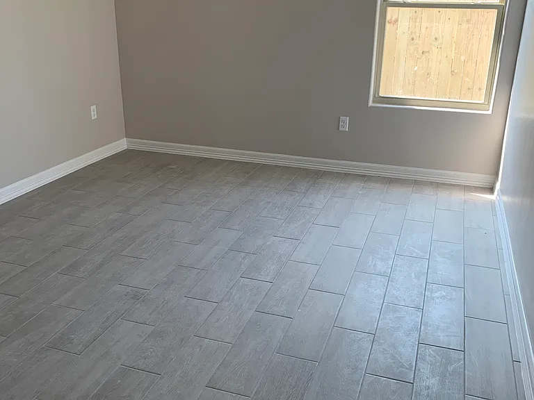 2420 Avenida Florencia #B — Photo 12