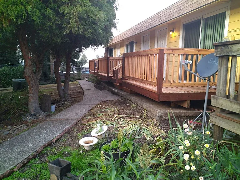 616 Molalla Ave — Photo 3
