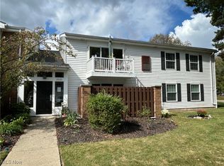 26183 Raintree Blvd APT C10, Olmsted Falls, OH