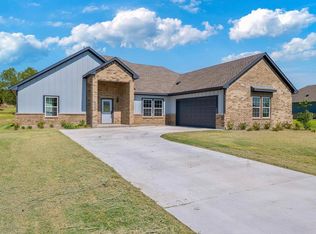 1013 Don Eve Ct, Azle, TX 76020