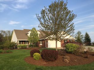 W204S8336 Pasadena Dr, Muskego, WI 53150