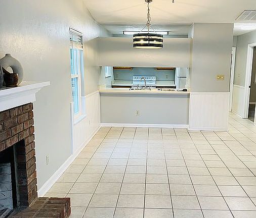 4th image of 2319 Brynmahr Dr