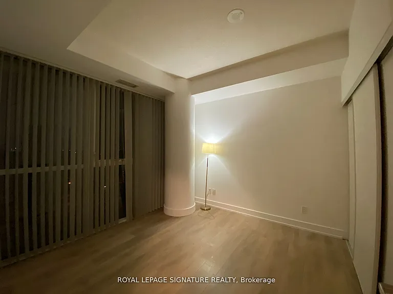150 Fairview Mall Dr #807 — Photo 11
