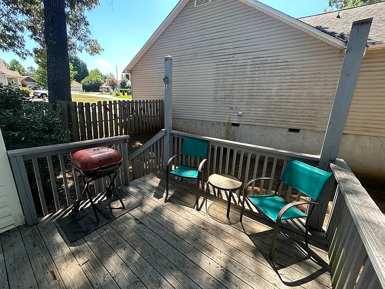 303 Southcreek Dr — Photo 14