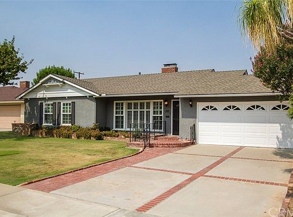 2nd image of 1317 Sierra View Dr