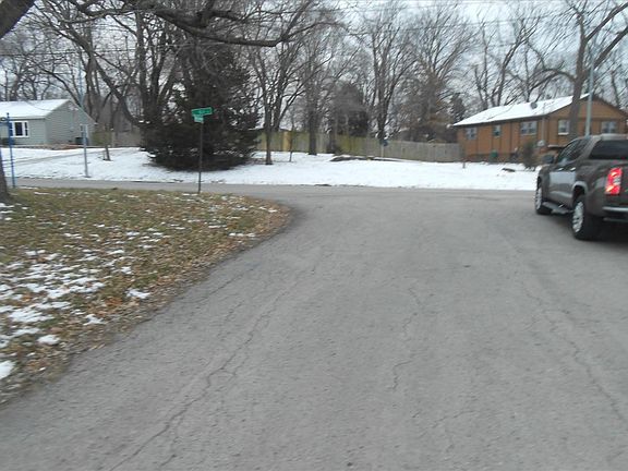 5th image of 5020 Norwood Ave