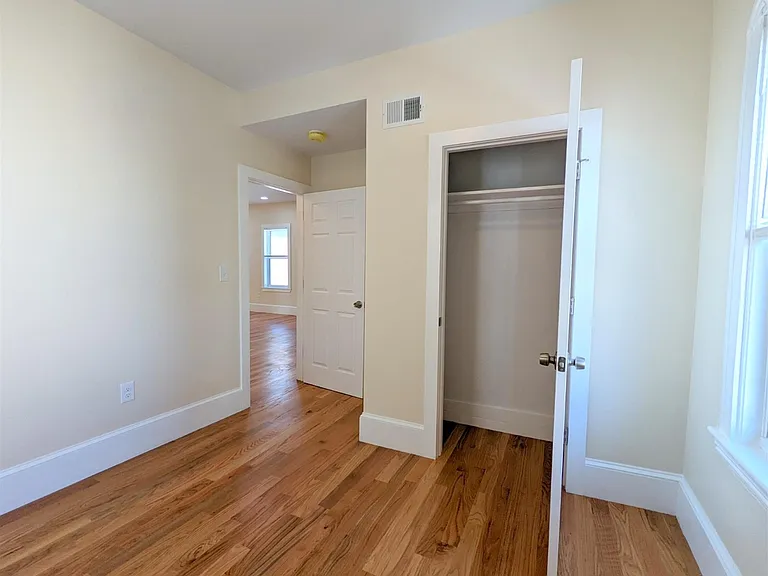 67 Merriam St #2 — Photo 9