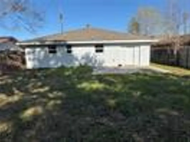 11214 Prentiss Ave — Photo 2