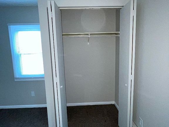 4th image of 5014 W Erie Ave