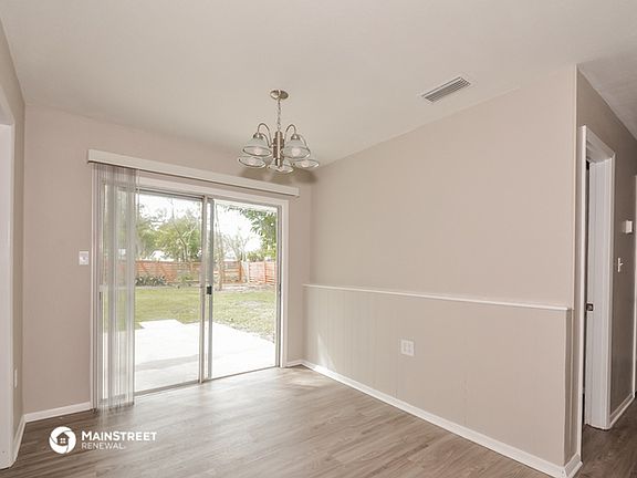 5th image of 4976 Brookmeade Dr