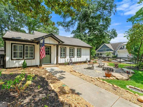 289 Grover St SE, Marietta, GA 30060