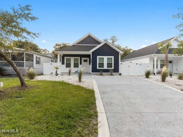 219 NE 75th Street, Oak Island, NC 28465