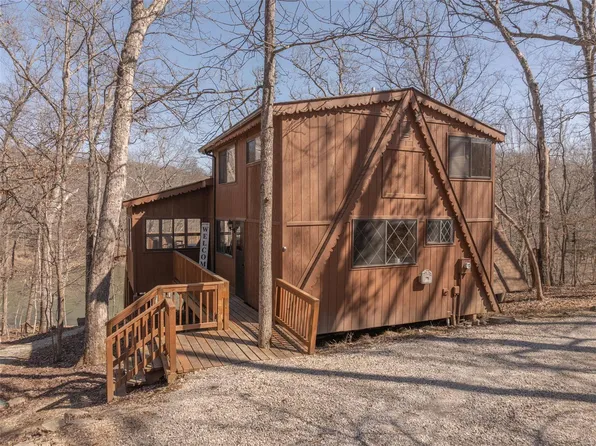 742 Solitude Point Dr, Innsbrook, MO 63390