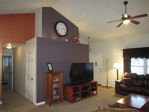 2nd image of 58690 Derby Ct
