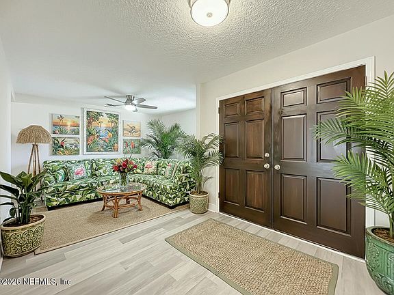 4th image of 845 MAPLEWOOD Lane
