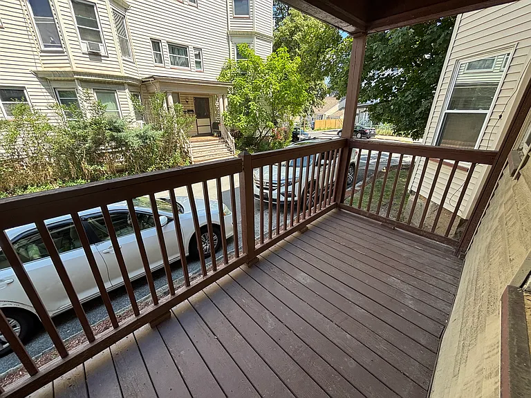 32 Chestnut St #1 — Photo 7