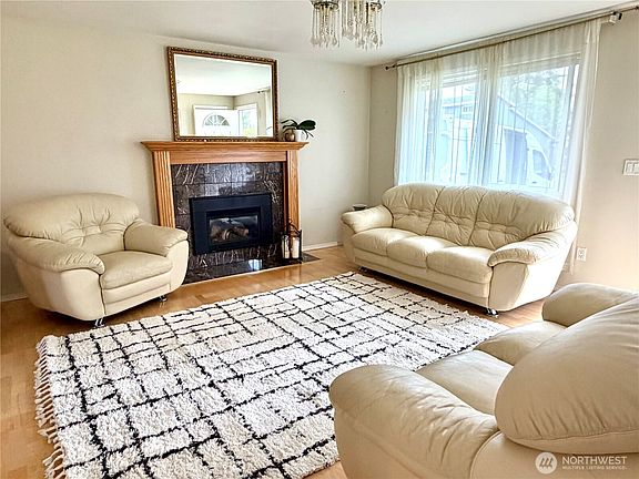 3rd image of 13029 SE 206 Place