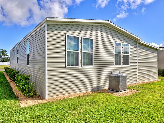 Exterior Image-36-Champion 140 JV Rum Runner