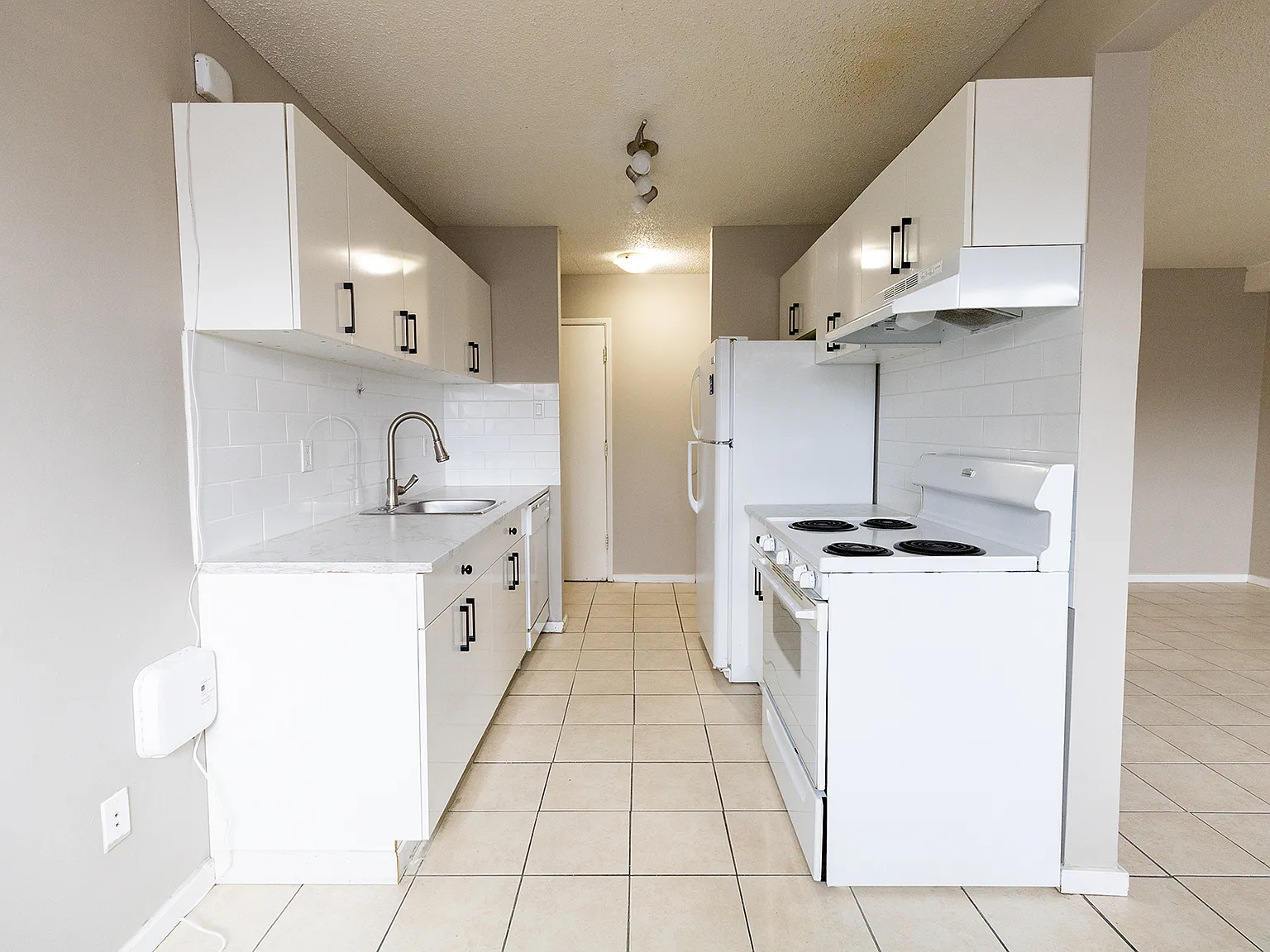 Haddon Arms Apartments — Photo 1