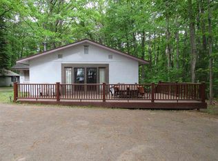 216 Chaney Point Dr, Roscommon, MI 48653