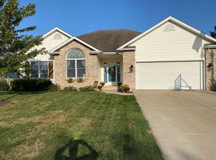 2704 Dryden Dr, Springfield, IL 62711