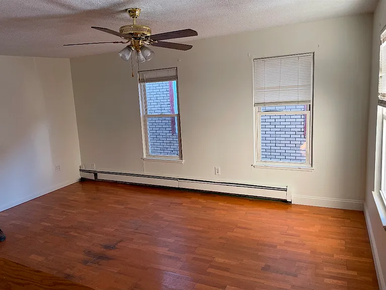 178 N Main St #4 — Photo 6